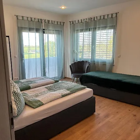 Apartment Im Sand Bad Schönborn Esterno foto