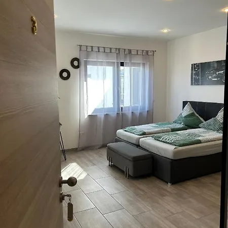 Apartment Im Sand Bad Schönborn Esterno foto
