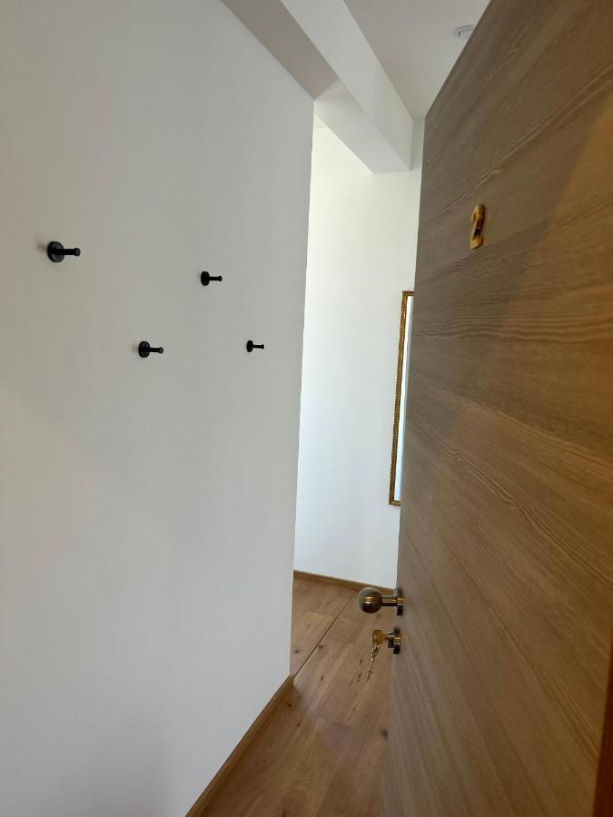 Im Apartment